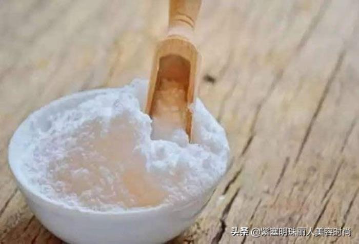 小苏打怎样美白牙齿（苏打粉刷牙真的能美白吗）