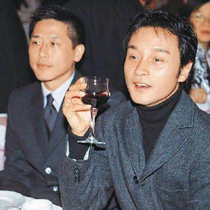 张国荣是双性恋解密哥哥张国荣的同性恋史