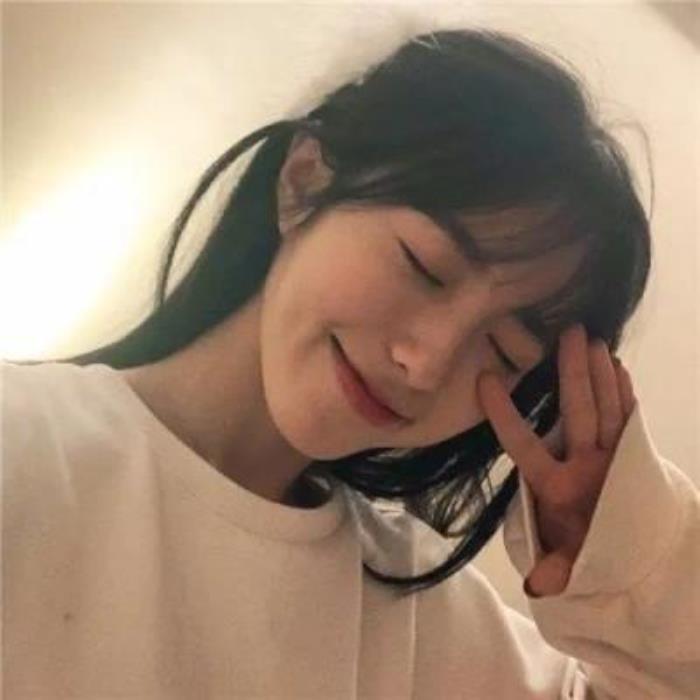 网名女生简单，文艺范的网名女生简单有诗意