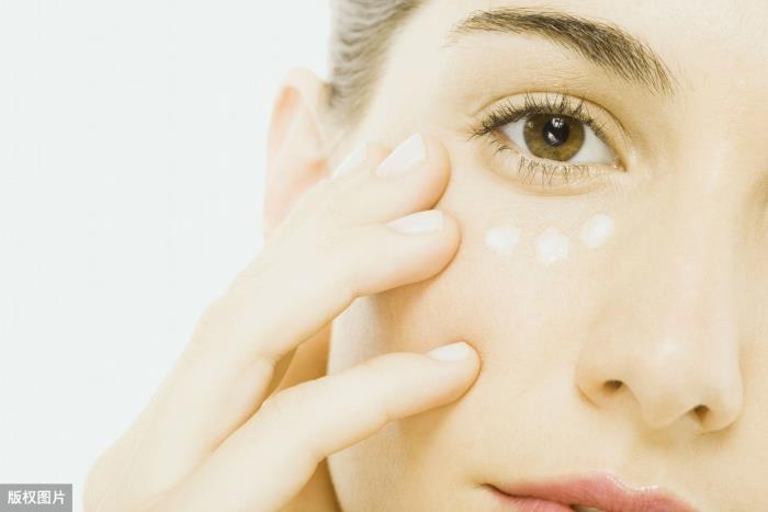 怎样去眼角纹（眼角纹到底应该怎么办）
