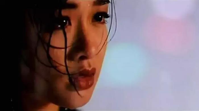 下水道的美人鱼简介这部美人鱼电影太重口