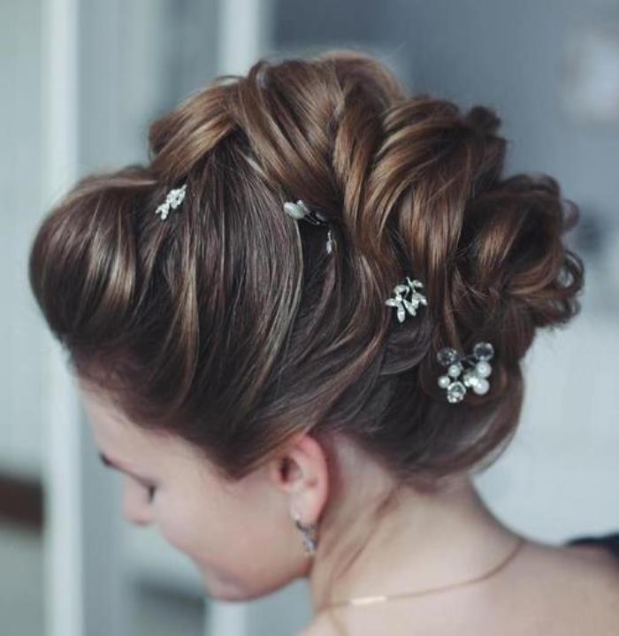 新娘礼服发型33个优雅新娘的别致婚礼发型