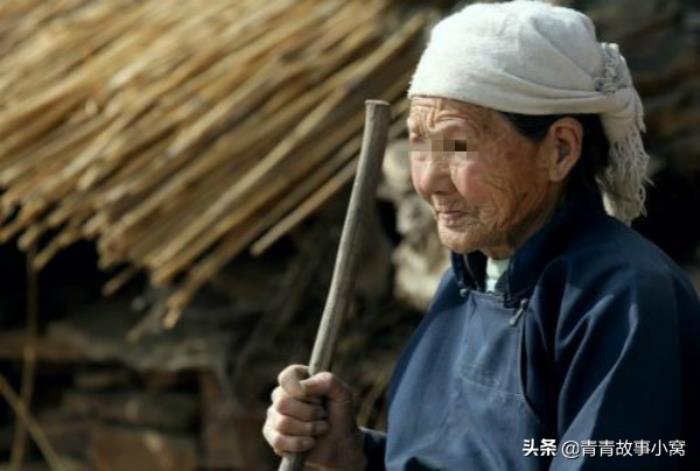 女儿梦见自己母亲死了，远嫁女子梦见母亲病逝