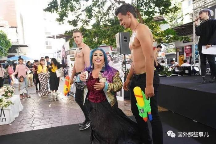 女富婆网上征婚（网上征婚6万人报名）