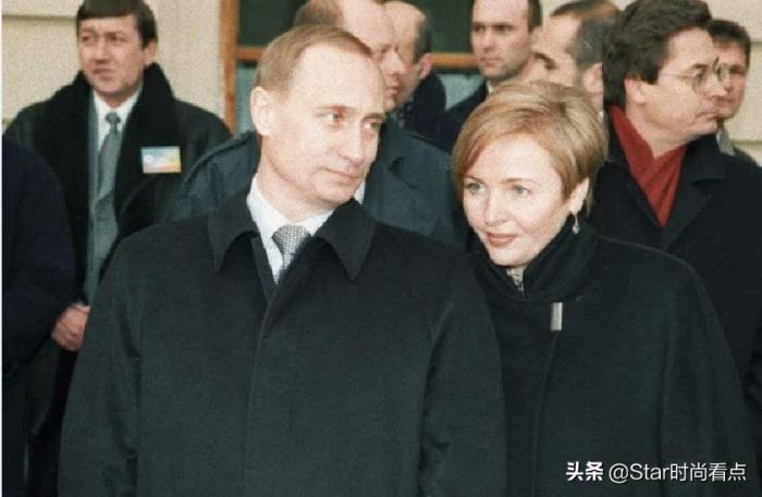 普京离婚原因（普京和前妻一起现身谈离婚原因）