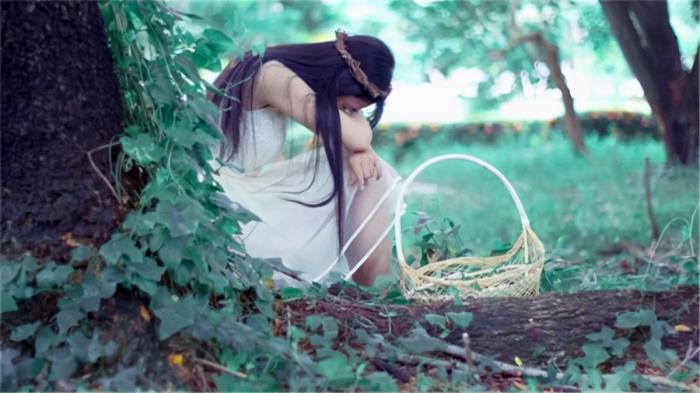 情非得已对感情含义，健身房和教练产生感情