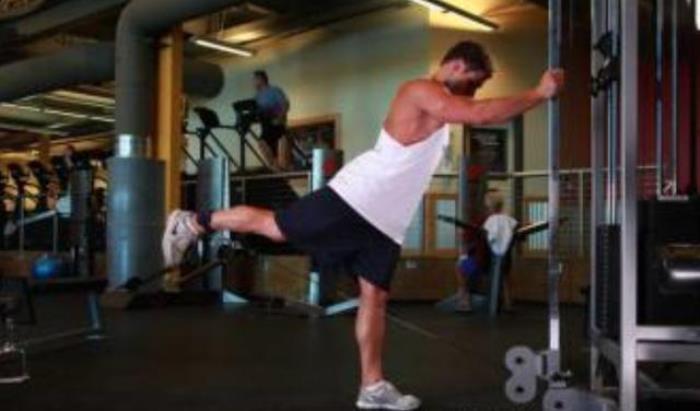 体育健身器材（健身器材大全及使用方法图解）