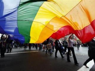 同性恋合法化（厄瓜多尔法院裁定同性婚姻合法化）