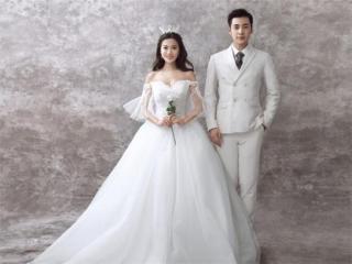 结婚两周年纪念日心情短语（结婚二周年纪念日怎么发朋友圈）