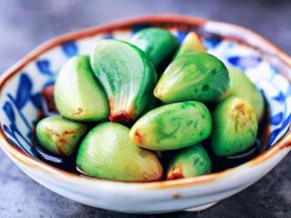 家庭醋泡大蒜的做法（教你详细做法与用料）