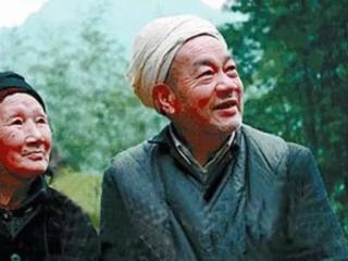 经典爱情小故事，被评为中国十大经典爱情故事