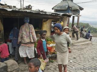 嫁外国小伙离婚难（跨国婚姻离婚率很高）