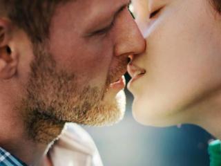 给女朋友故事大全，睡前故事，365个哄女朋友的睡前故事