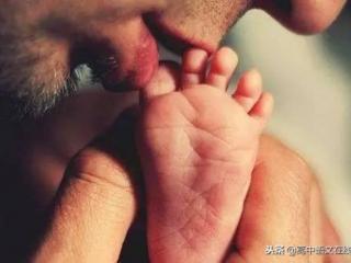 感人的亲情故事（关于亲情的10个戳心故事）