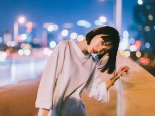 爱情的个人签名（抖音里让人戳心的爱情个性签名）