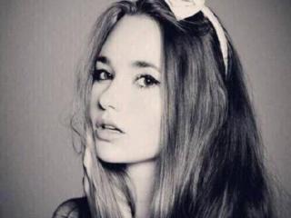 关于时光的唯美句子（温柔了岁月的优美句子）