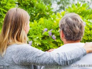 跟父母无法沟通很压抑（跟父母沟通时讲不通）