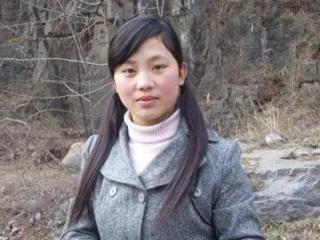 女教师的秘密（我发现了女老师的秘密）