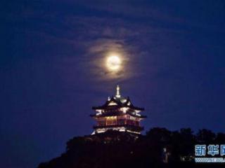 中秋节的传说简短（中秋节的传说故事有哪些）