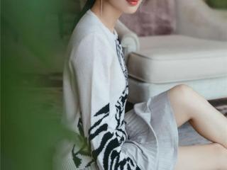 黄圣依赵本山（黄圣依当年拜师赵本山）