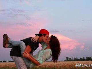 简短的表白情话（每天一句简短小情话暖心又文艺）