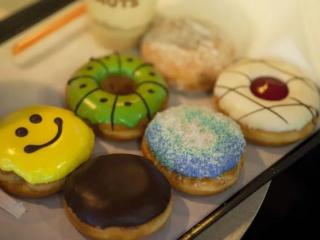 爆笑笑话大全（12个让人瞬间爆笑的小笑话）