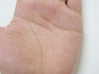 事业线是什么意思（事业线和生命线连在一起）