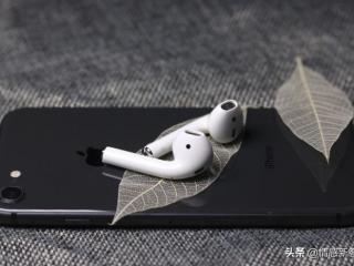 一见钟情跟前世关系（为什么一见钟情很灵验）