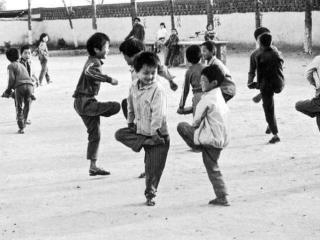 一觉睡到小时候（一觉睡回到小时候去）