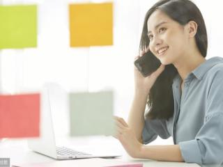 已婚女人暗恋你的表现（暗恋男人的表现方式）