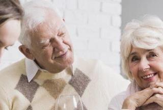 怎么压倒强势婆婆（轻松拿下你家的强势婆婆）