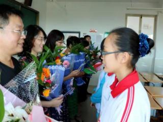 在教师节对老师说的话（教师节跟老师说谢谢你）