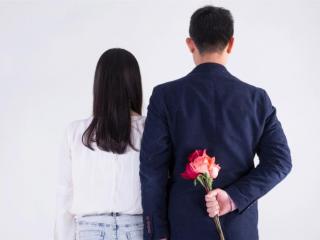 我不是聪明女生，如果你是一个不够聪明的女人