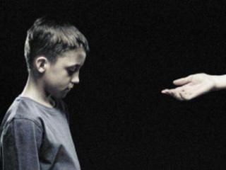 五种父母毁掉孩子自信（会让孩子越来越不自信）