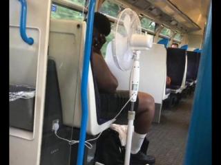 个性搞笑图片（这电饭锅挺有个性的哈）