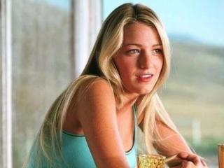 让妹子主动找你加微信的方法，快速认识异性妹子的方法