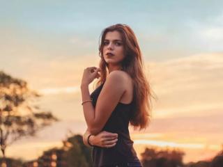 男人不想真分手的表现，男人会主动向你认错