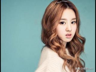 怎么和陌生的女孩子网上搭讪，网络上如何跟美女搭讪