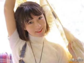 双子男喜欢你的小动作，这3个小动作会频频出现