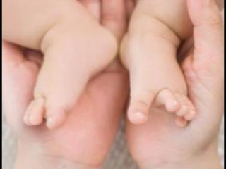 生宝宝发朋友圈的句子（生宝宝朋友圈报喜的句子）