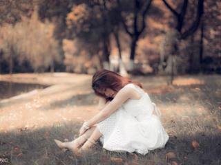 伤过的心还可以爱谁（被伤过的心还可以爱谁）