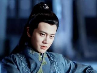 任嘉伦经纪人（任嘉伦拍戏时工作室集体去旅游）