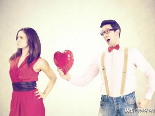 表白拒绝后多久再联系（表白失败后还要继续聊天吗）