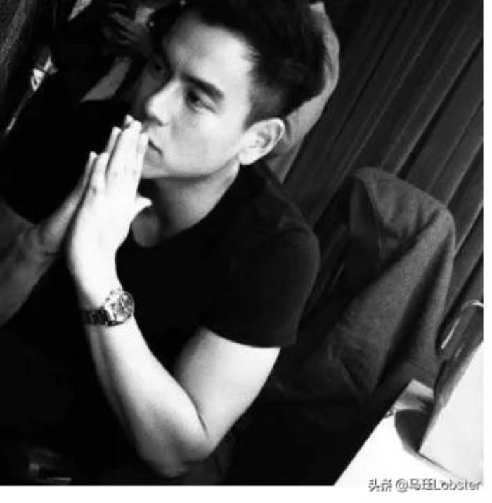 彭于晏的女友彭于晏高调宣布脱单