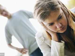 女人疑心重的原因，为什么女人疑心病总是那么重