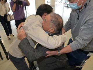 梦见自己向陌生人问路（梦见家里来了陌生人）