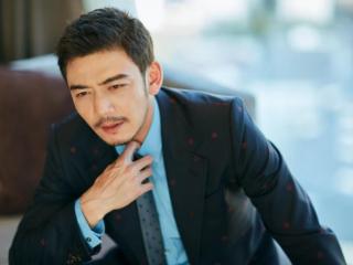 杨烁主演的电视剧全部（杨烁才是今夏最火男星）