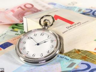 定期存款可以提前取出来吗（银行定期存款未到期）