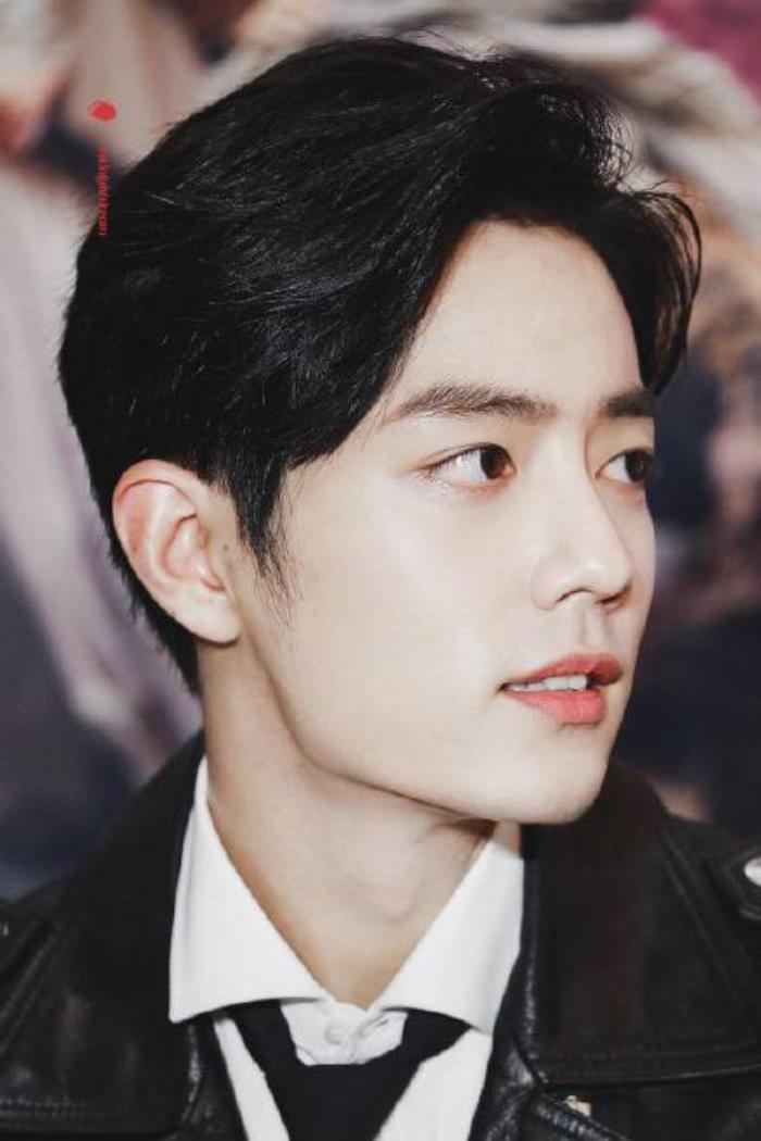 男生被惊艳到的眼神肖战的瑞凤眼太令人惊艳