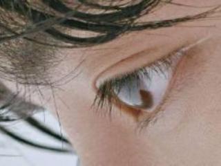 男生被惊艳到的眼神，肖战的瑞凤眼太令人惊艳